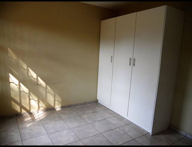 2 BEDROOM PROPERTY TO RENT IN MEREDALE